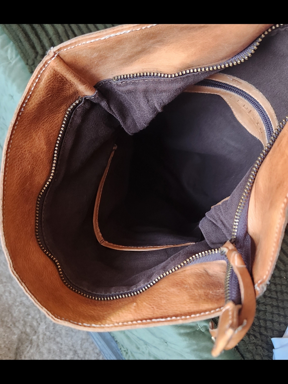 Authentic Bed Stu "Howie" Convertible Leather Backpack – Tan Rustic - Picture 7 of 10